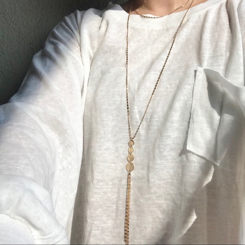 NWOT Beautiful gold tiered Y long necklace